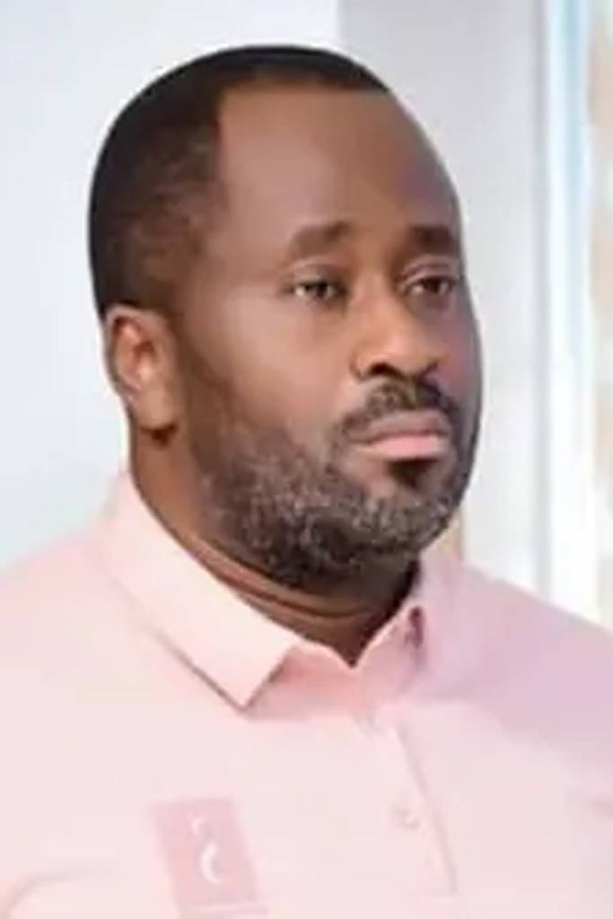 Desmond Elliot